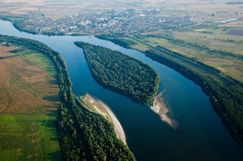 A Duna úgy megy, ahogy ő akarja